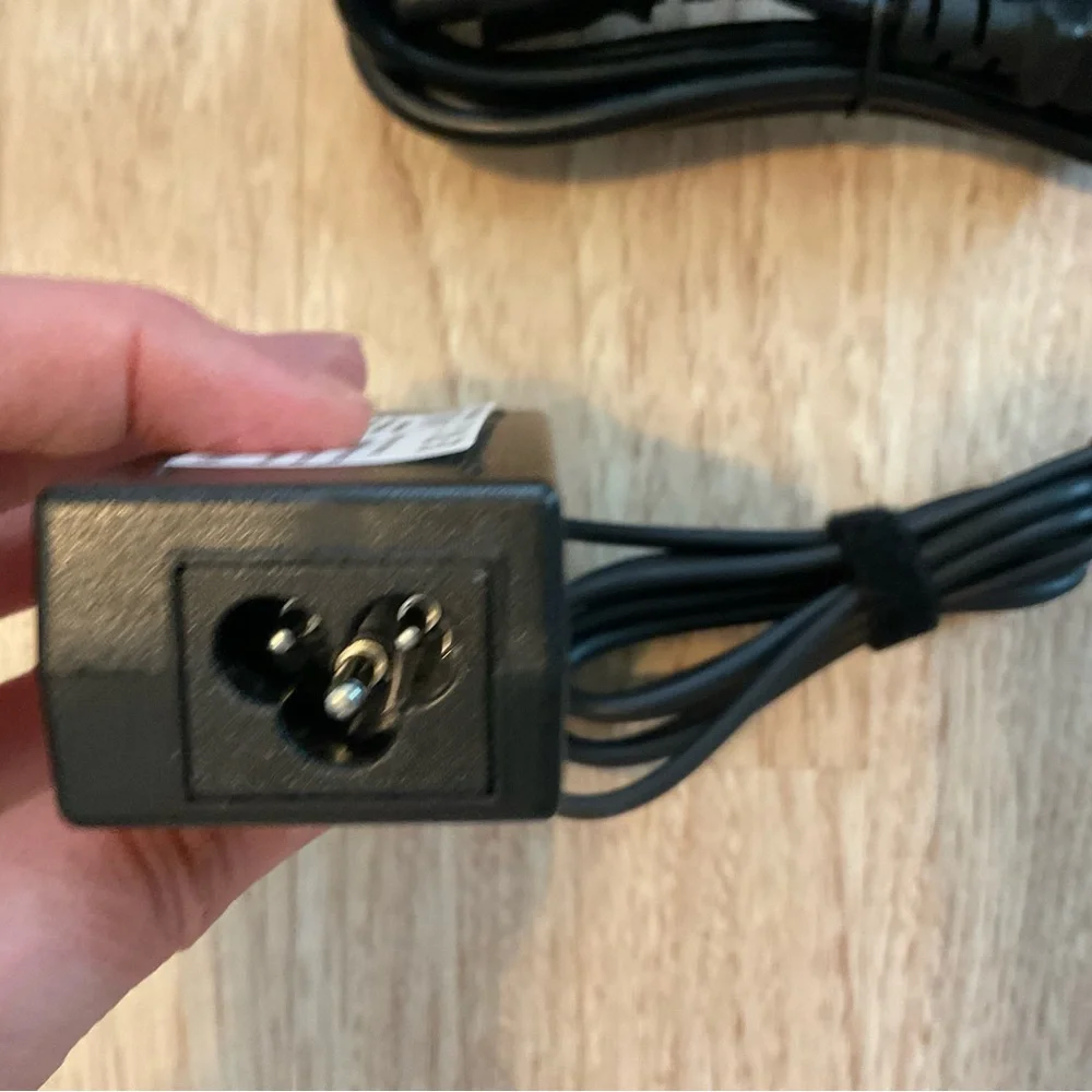 NEW USB Type-C Power adapter Charger Laptop 45W SK90A200225